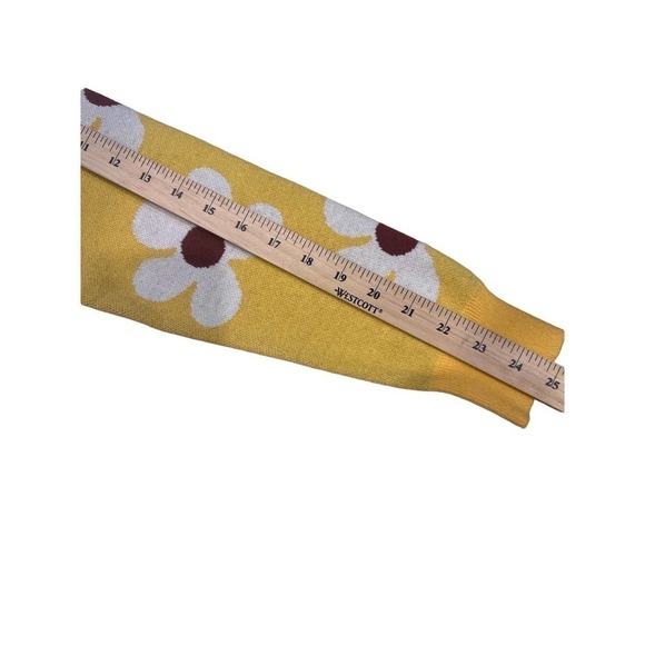 New Net.153 Yellow Floral Daisy cropped sweater sz Medium - Picture 5 of 5